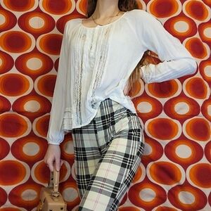 WHITE LONG SLEEVE FRONT BUTTON DETAILED LACE BLOUSE